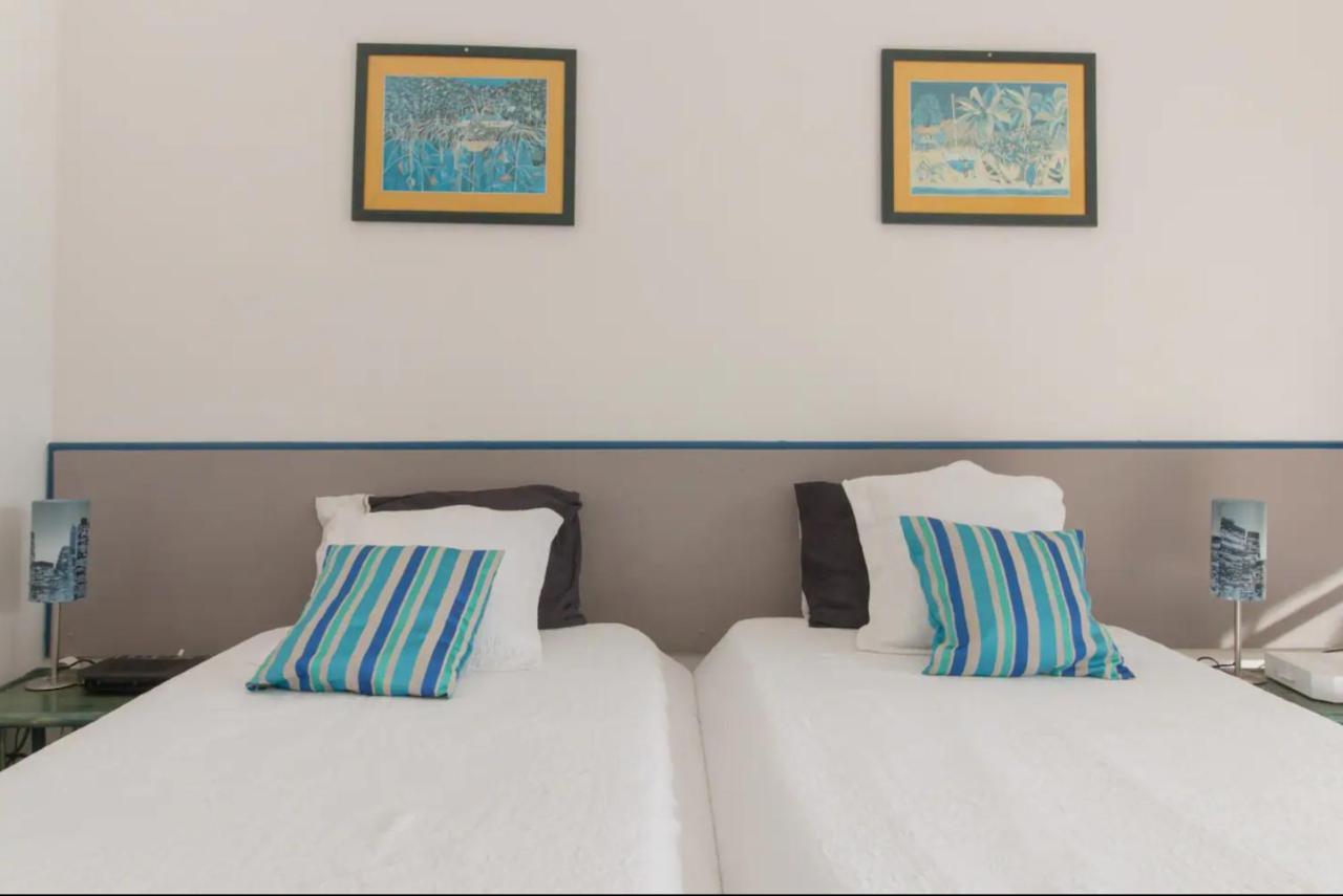 Un Pied-A-Terre Face A La Marina Apartment Le Marin Екстериор снимка